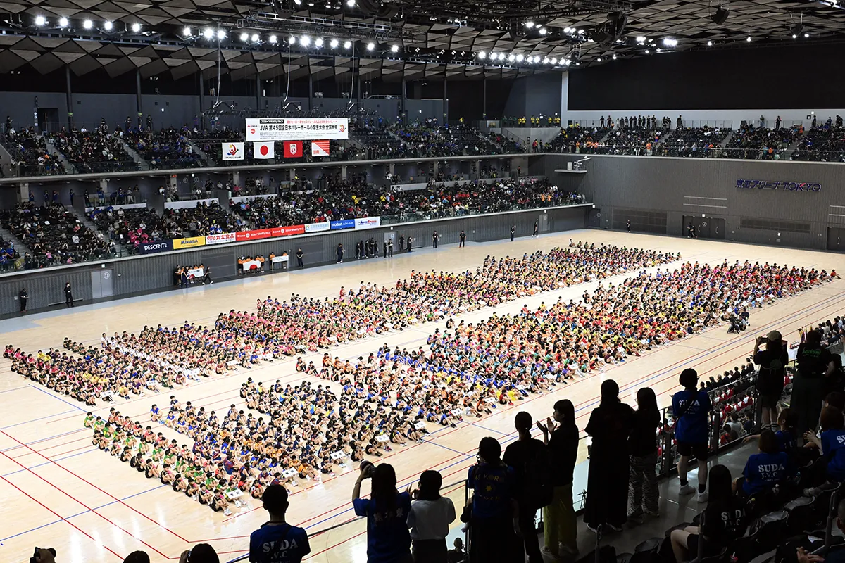 JVA全日本バレーボール小学生大会の試合風景