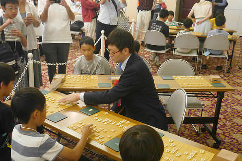 写真：J:COM杯 3月のライオン 子ども将棋大会