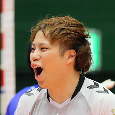 山本 智大