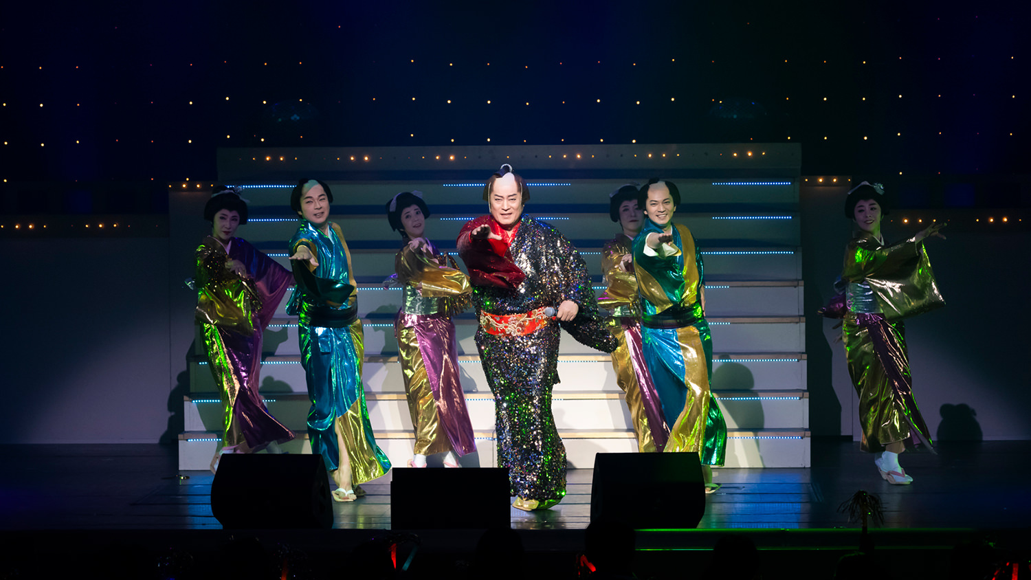 【独占】『松平健芸能生活50周年記念公演』第二部「マツケン大感謝祭～歌って踊って～オーレ！」