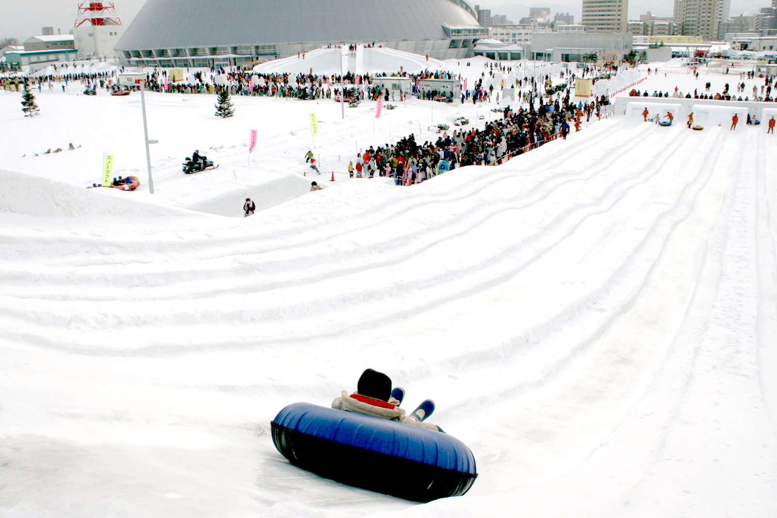 雪のアトラクション